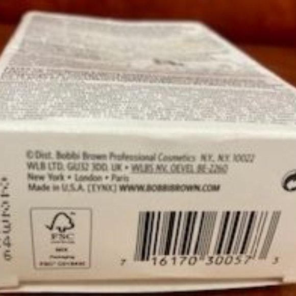 BOBBI BROWN MINI EVEVATED ESSENTIALSSKINCARE SET - Picture 2 of 4